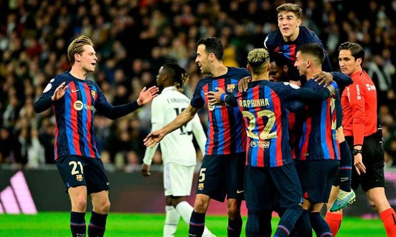 Informações básicas sobre o Barcelona e o Real